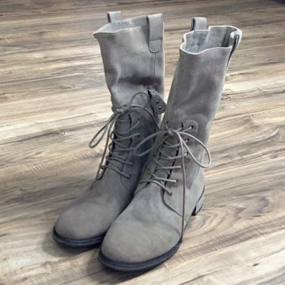 Chocolat Blu Suede Leather Combat Boot Style Boots / Booties Size 40 EU / 9.5 US